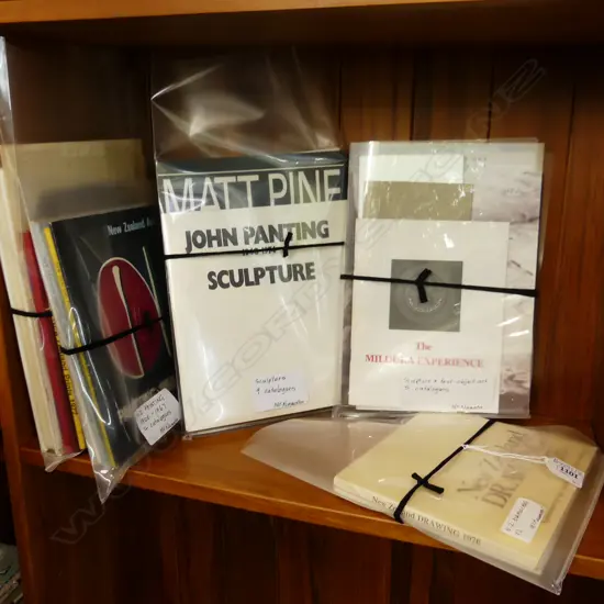 5 FOLOIS ASST. NZ ART PUBLICATIONS / CATALOGUES...