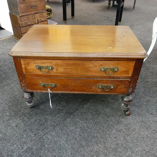 VICT 2 DRAWER SIDE TABLE H 400 MM