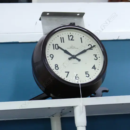VINTAGE BAKELITE RAILWAY STATION PLATFORM CLOCK [DOUBLE SIDED], DIA300MM