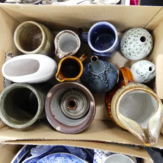 SMALL BOX 12 PCS NZ STUDIO POTTERY TALLEST 200MM
