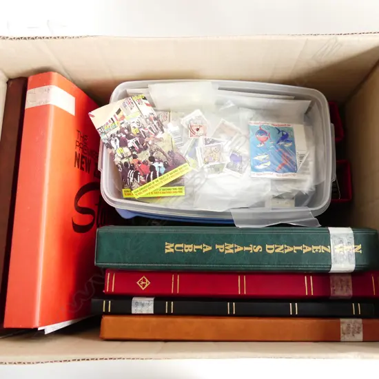 BOX LOT VINTAGE / RETRO STAMP ALBUMS ETC