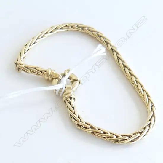 18CT GOLD FOXTAIL BRACELET 10.5GMS 
