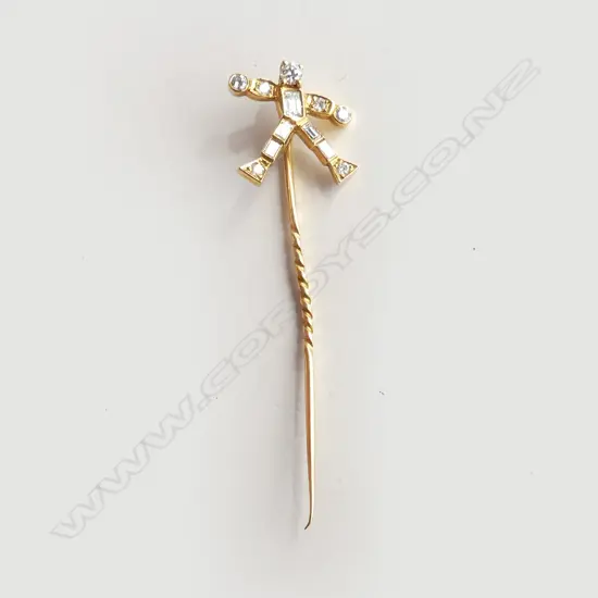 18CT GOLD & DIAMOND STICK FIGURE STICK PIN 1.76GMS