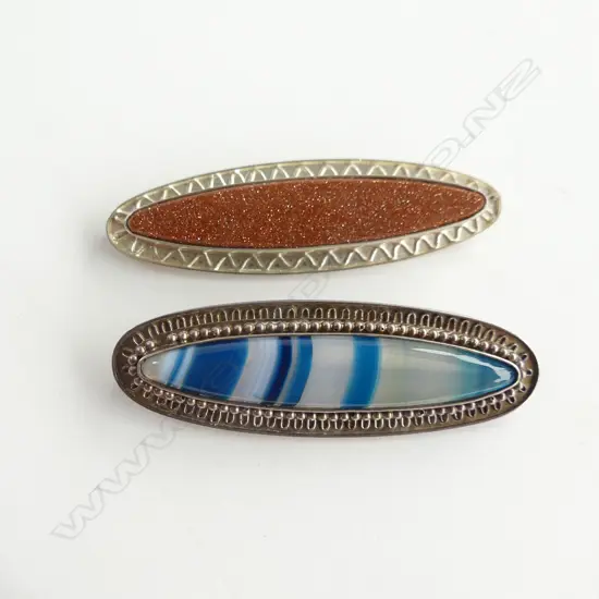 2 STG SILVER & AGATE / GOLD STONE BROOCHES 