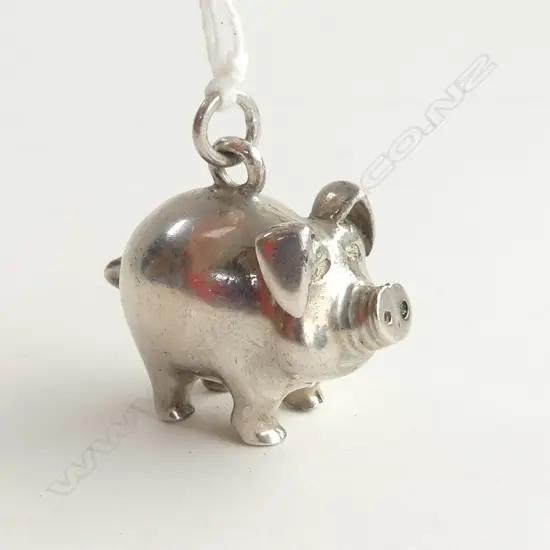 HEAVY STG PIG CHARM 27 GRAMS