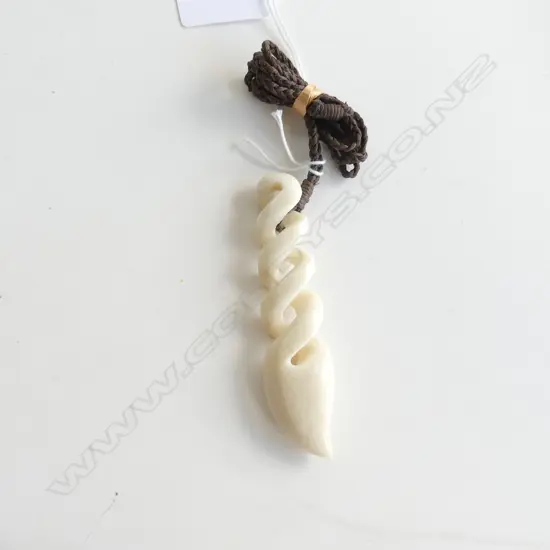 CARVED WHALEBONE TRIPLE TWIST PENDANT ON BROWN WAXED ADJUSTABLE CORD(L90MM) (SYMBOL OF LOVE & FRIENDSHIP)