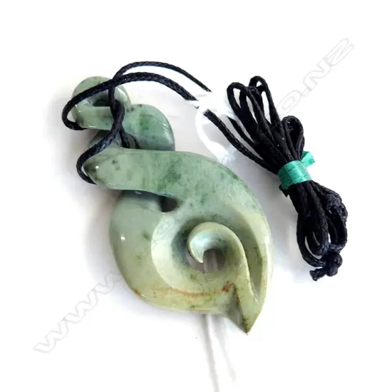 NZ POUNAMU (GREENSTONE) TRIPLE TWIST PENDANT (L65MM) ON BLACK WAXED ADJUSTABLE CORD (SYMBOL OF LOVE & FRIENDSHIP)