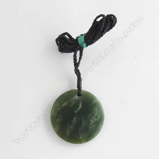 NZ POUNAMU (GREENSTONE) DISC PENDANT (DIA 40MM) ON BLACK WAXED ADJUSTABLE CORD IN CLOTH BAG