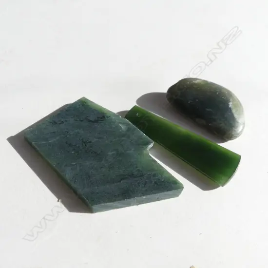 3 PCS NZ JADE / POUNAMA