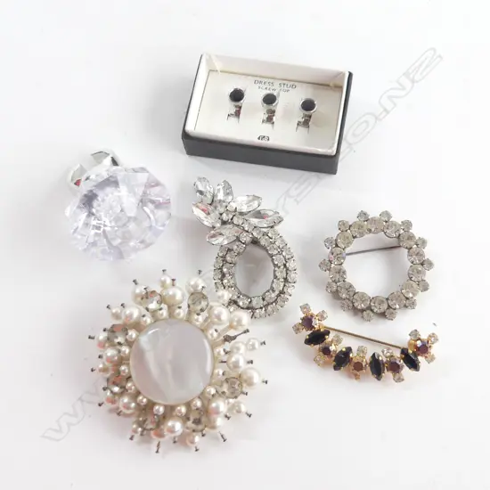 BAG COSTUME JEWELLERY