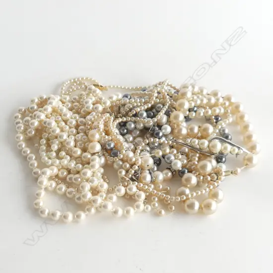 REAL & FAUX PEARL JEWELLERY