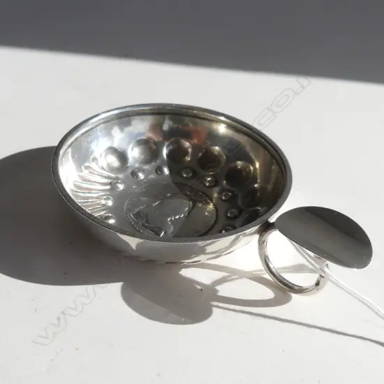 FRENCH SILVER PLATE TASTEVIN w. COIN 'SVA CIRCVIT ORBE FAMA 1568' 83mm dia