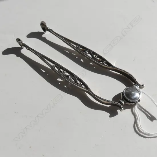 STG SILVER SUGAR NIPS SHEFFIELD 1855 41 GRAMS