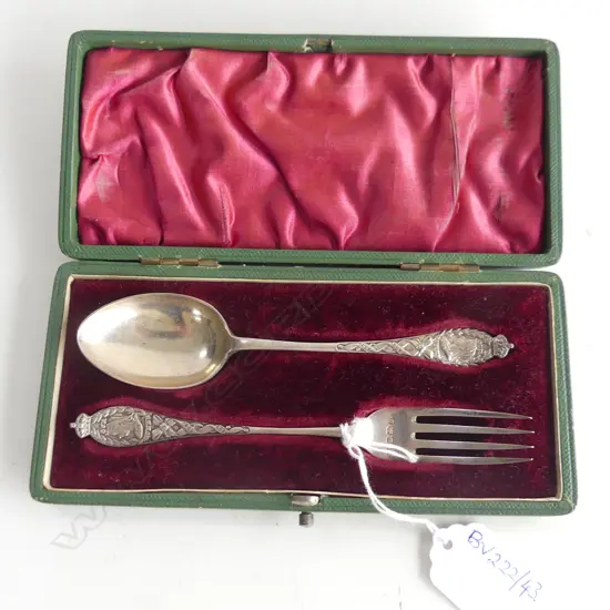 CASED STG CHILDS FORK & SPOON 'OUR QUEEN' SHEFFIELD 1896 41 GRAMS