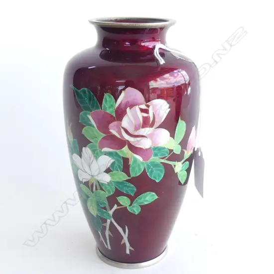 JAPANESE RED CLOISONE VASE WITH ROSES 185MM