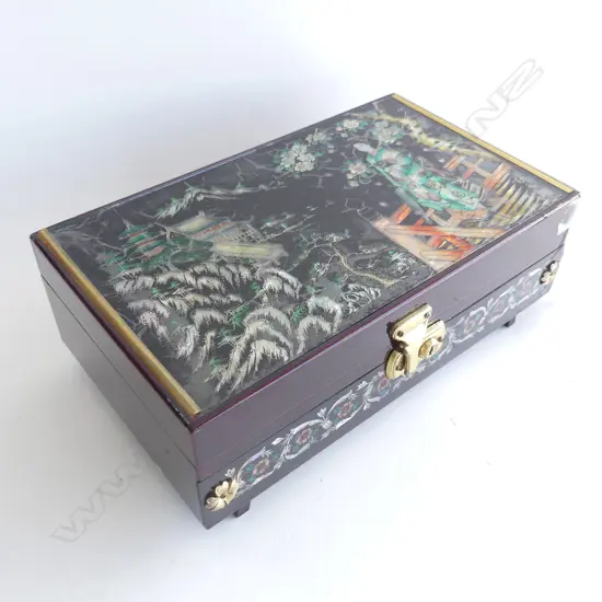 ORIENTAL JEWELLERY BOX W.305mm