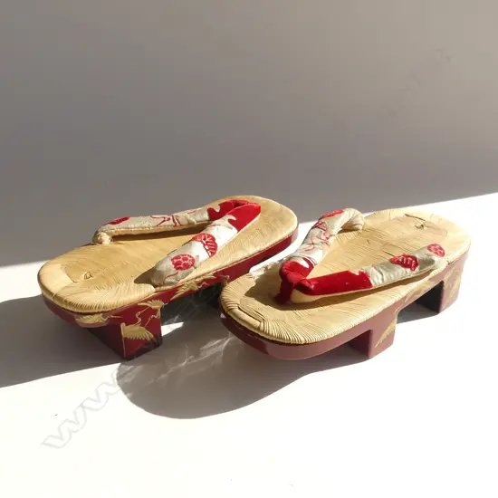 PR VINTAGE BAMBOO & LACQUER TRADITIONAL JAPANESE SHOES 