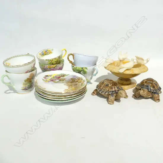 6 SMALL SHELLEY CUPS & SAUCERS; WOODLAND, ROCK GARDEN ETC + PR WADE TURTLES, ONYX BIRD BATH 120mm dia
