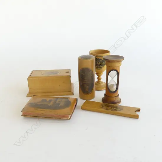 SMALL BOX OF 6PCS MAUCHLINE WARE