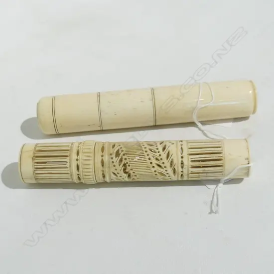 2 BONE CANNIISTERS 160MM