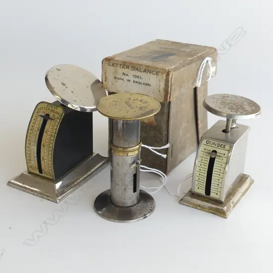 BOXED LETTER BALANCE & 2 SETS OF LETTER SCALES 95MM