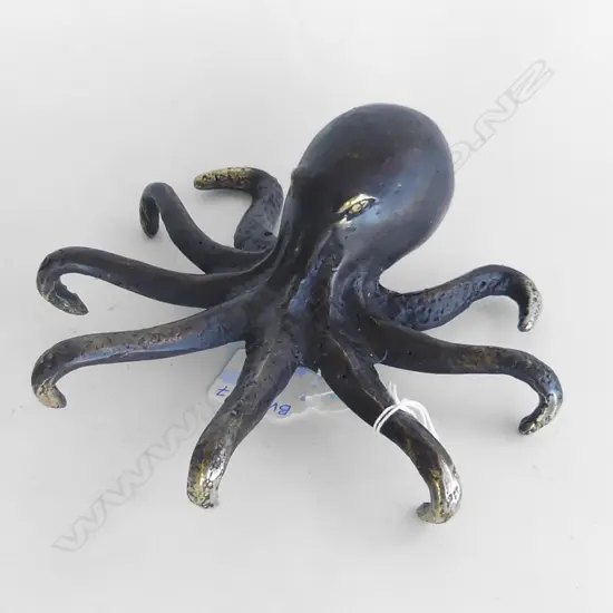 SMALL BRONZE OCTOPUS - DIA. 200MM