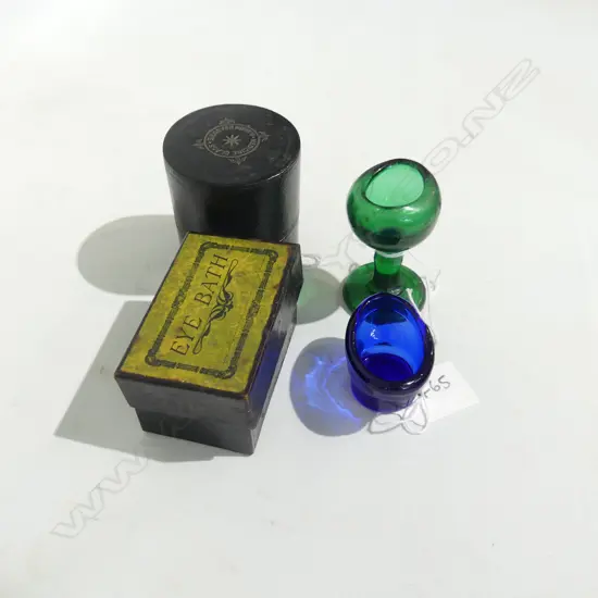 CASED MEDICINE MEASURE & 3 EYE BATHS & 1 BOXED