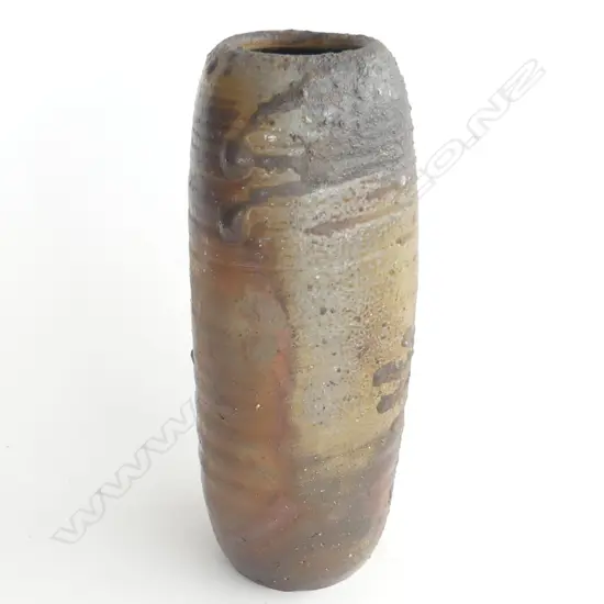 19TH C BIZEN ANAGAMA VASE SIGNED H266MM