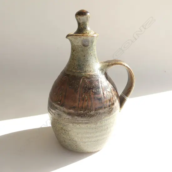 ADRIAN COTTER STUDIO POTTERY DECANTER w. STOPPER H.225mm