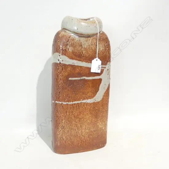 DON THORNLEY SHINO GLAZE TALL VASE, H. 360MM