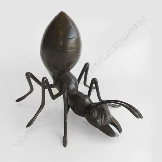 BRONZE ANT L 350 H 310MM