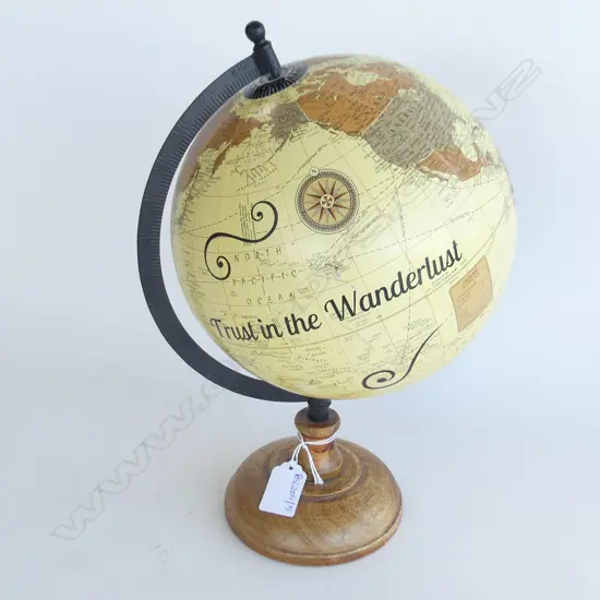 VINTAGE STYLE GLOBE 'TRUST IN THE WANDERLUST' H.330mm