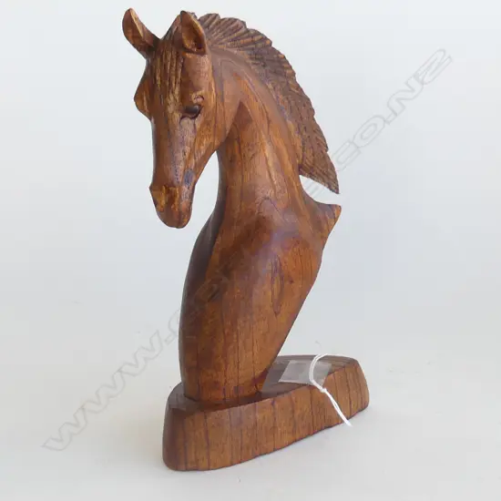 CARVED WOODEN HORSE HEAD H. 235MM (SM CHIP TO MANE)
