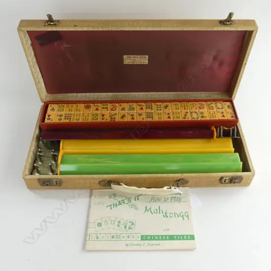 CASED VINTAGE CATALIN MAH JONG SET