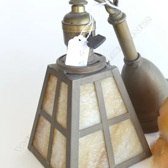 C1920 BRASS & MOTTLED GLASS PANELLED PORCH LIGHT W FITTINGS