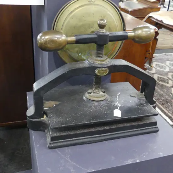 ANTIQUE S. MORDAN & CO. CAST IRON & BRASS BOOK PRESS LGE HANDLE TO TOP. W.500mm
