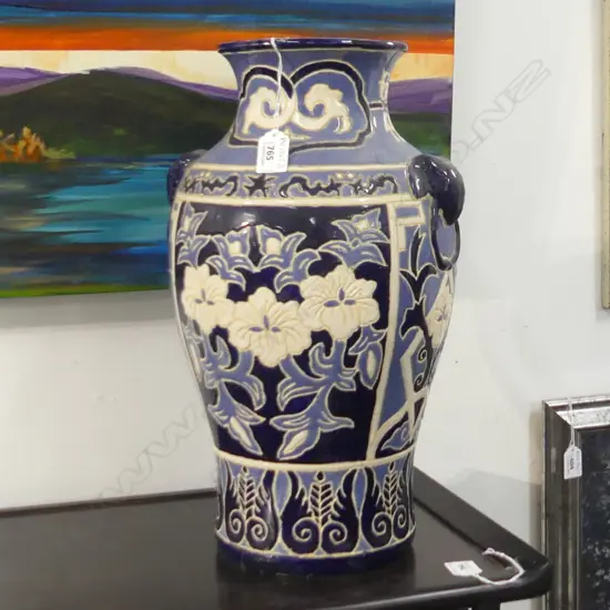 LGE B/W ORIENTAL POTTERY VASE H.425mm