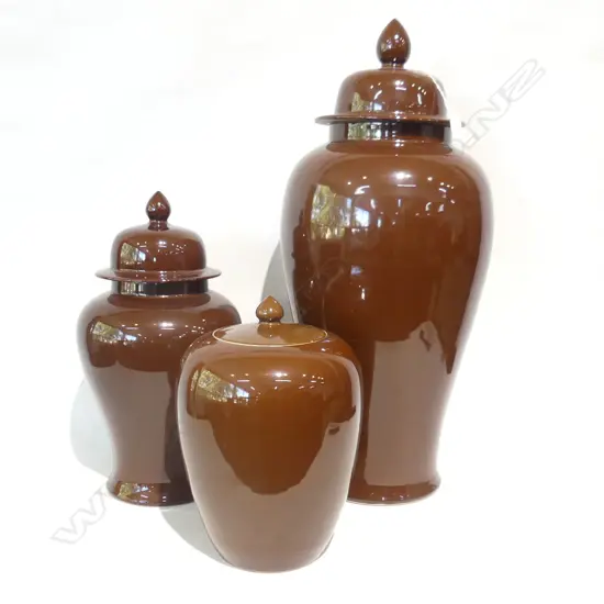 3 LIDDED CERAMIC GINGER JARS; BROWN GLAZE H.620mm