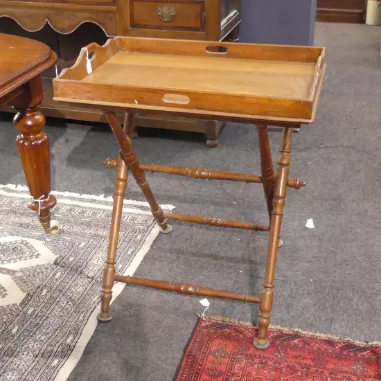BUTLERS TRAY TABLE W.700mm