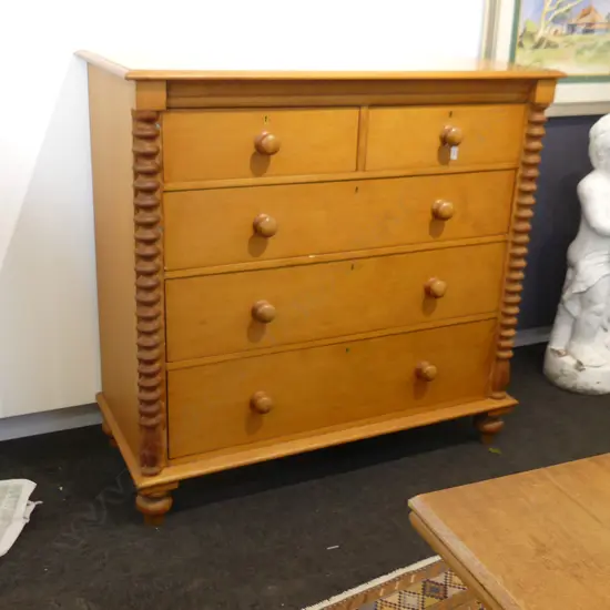 KAURI 5 DRAWER SCOTCH CHEST C1900, HALF BOBBIN TURNED PILLASTERS, BRASS ESCUTCHEONS. W.1220