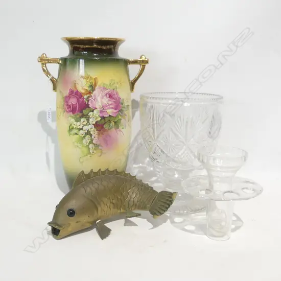 VICTORIAN VASE H.310mm, WEBB CRYSTAL VASE w. FROG + BRASS ORIENTAL KOI FISH L.210mm