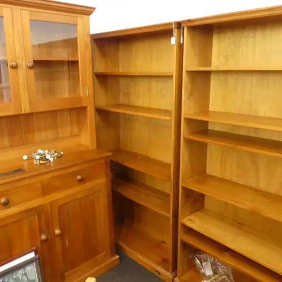 LG WOODEN BOOK SHELF WITH ADJUSTABLE SHELVES 1800 X 900MM