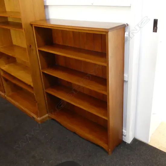 WOODEN BOOK SHELF H 1200 X 940MM