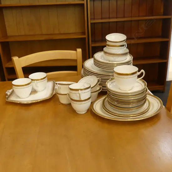 46 PCE ALLERTONS BONE CHINA 'LAUREL' PART DINNER SERVICE; GILT TRIM