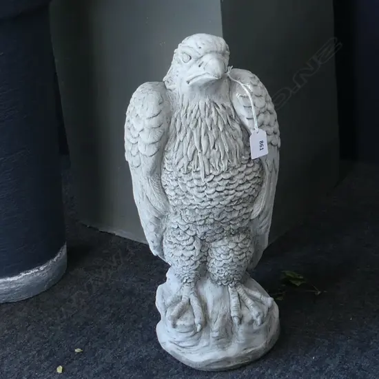 PR CONCRETE GARDEN  EAGLE SCULPTURES H.450mm