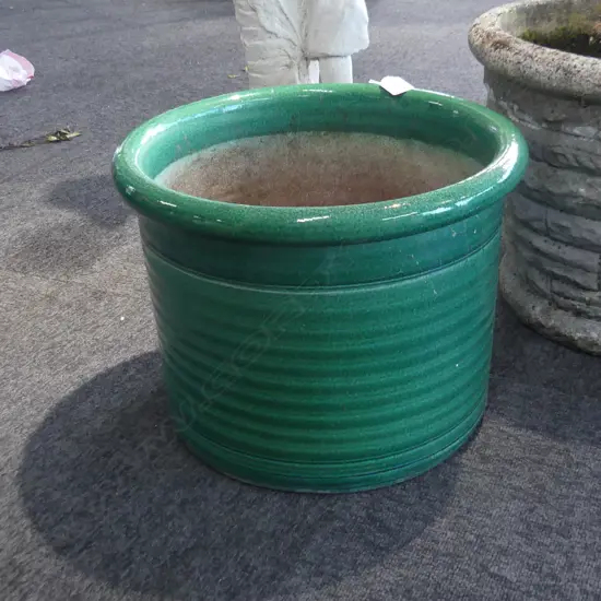 MORRIS & JAMES GREEN GLAZED PLANTER H.280mm / 365mm dia