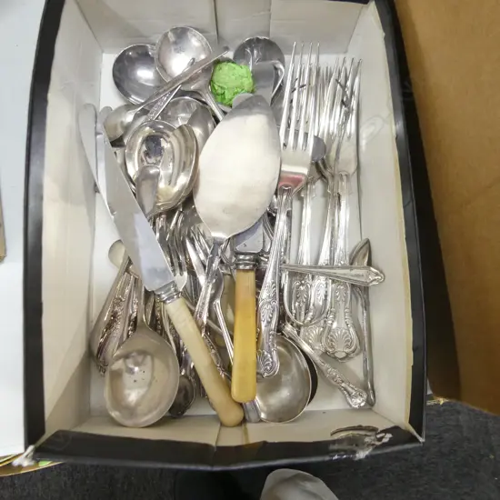 BOX ASST CUTLERY INCL RODD