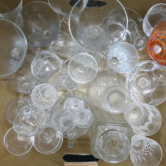 BOX LOT ASST CRYSTAL GLASSES & DECANTERS