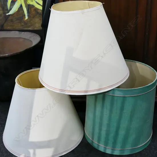 3 LGE VINTAGE LIGHT SHADES (PR + 1) H.410mm 410mm dia