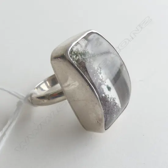 1970'S WIDE 925 SILVER BAND & QUARTZ RING